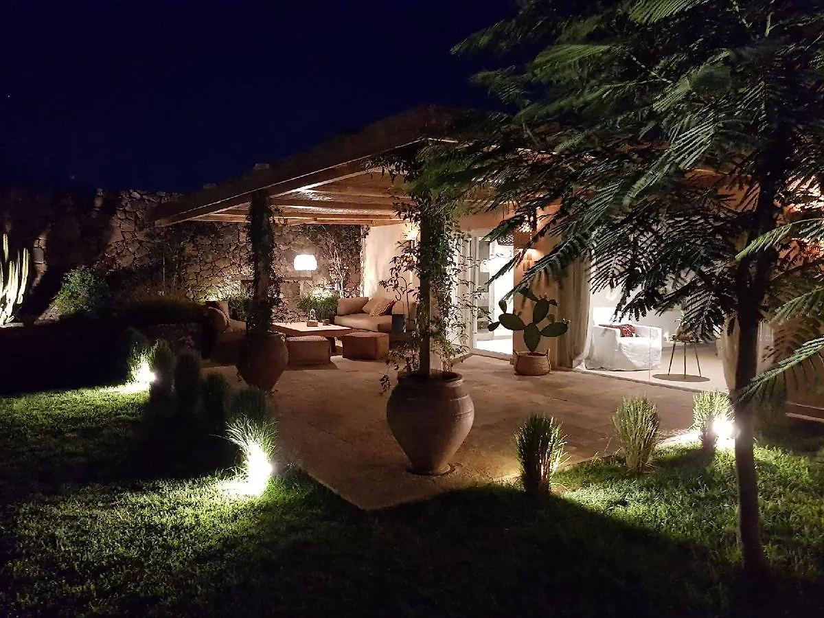 La Pausa Villa Tias Spain