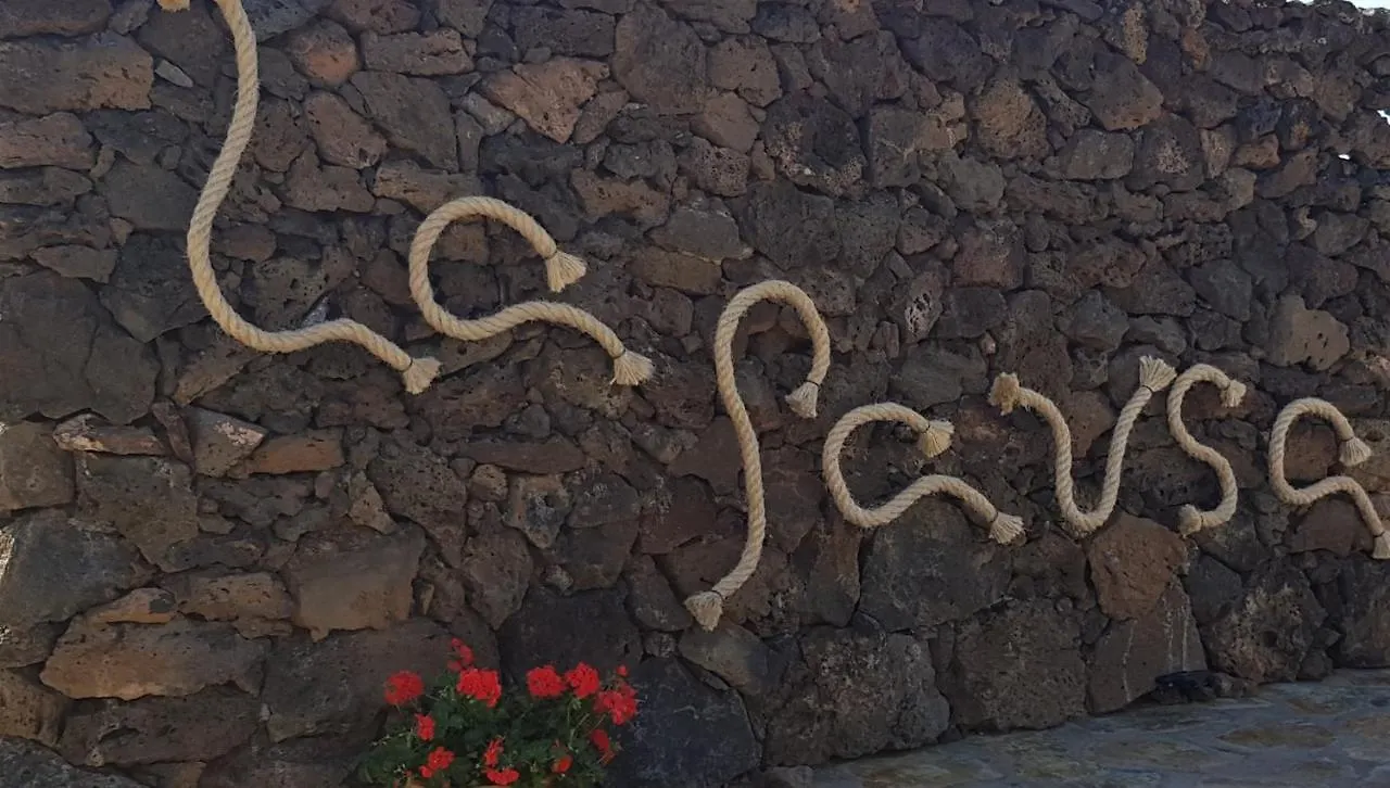 La Pausa Villa Tias