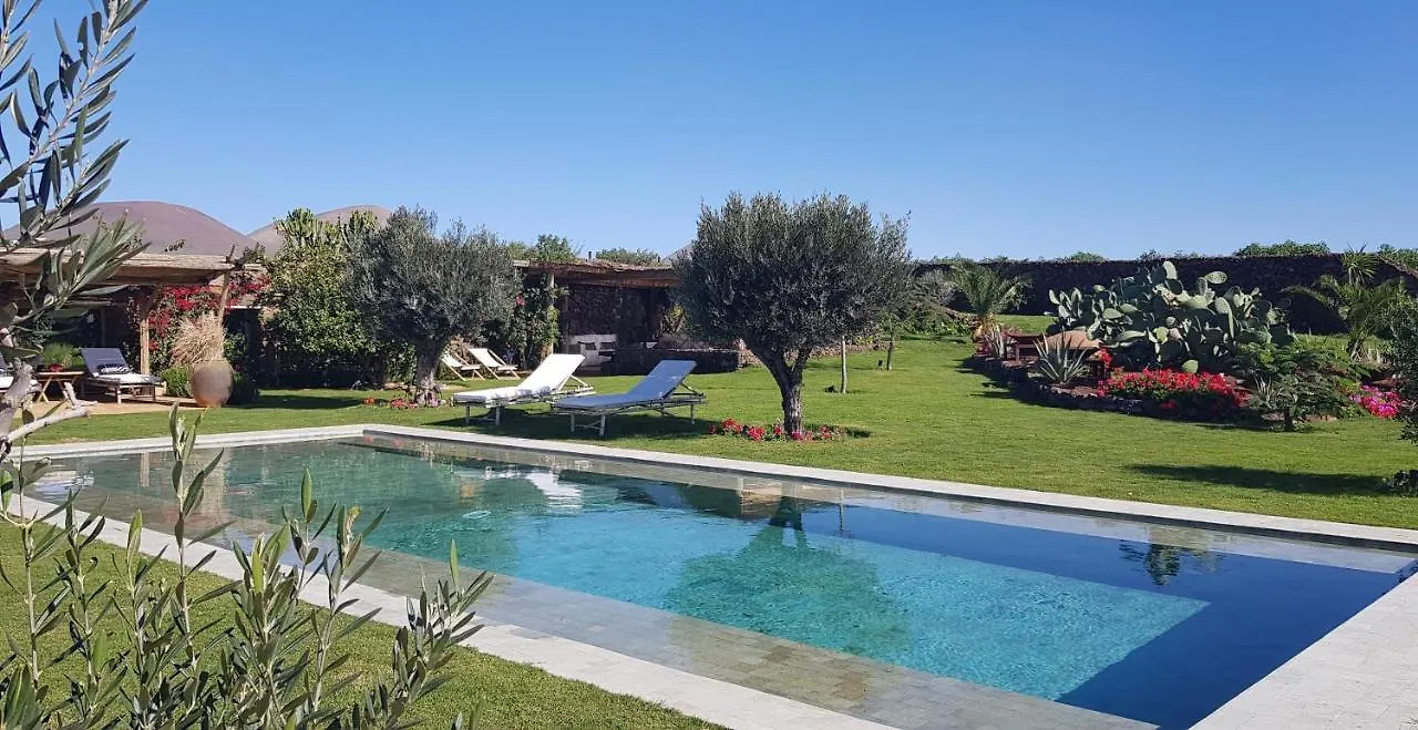 La Pausa Villa Tias Spain