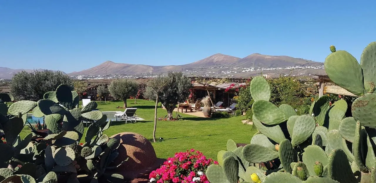 La Pausa Villa Tias
